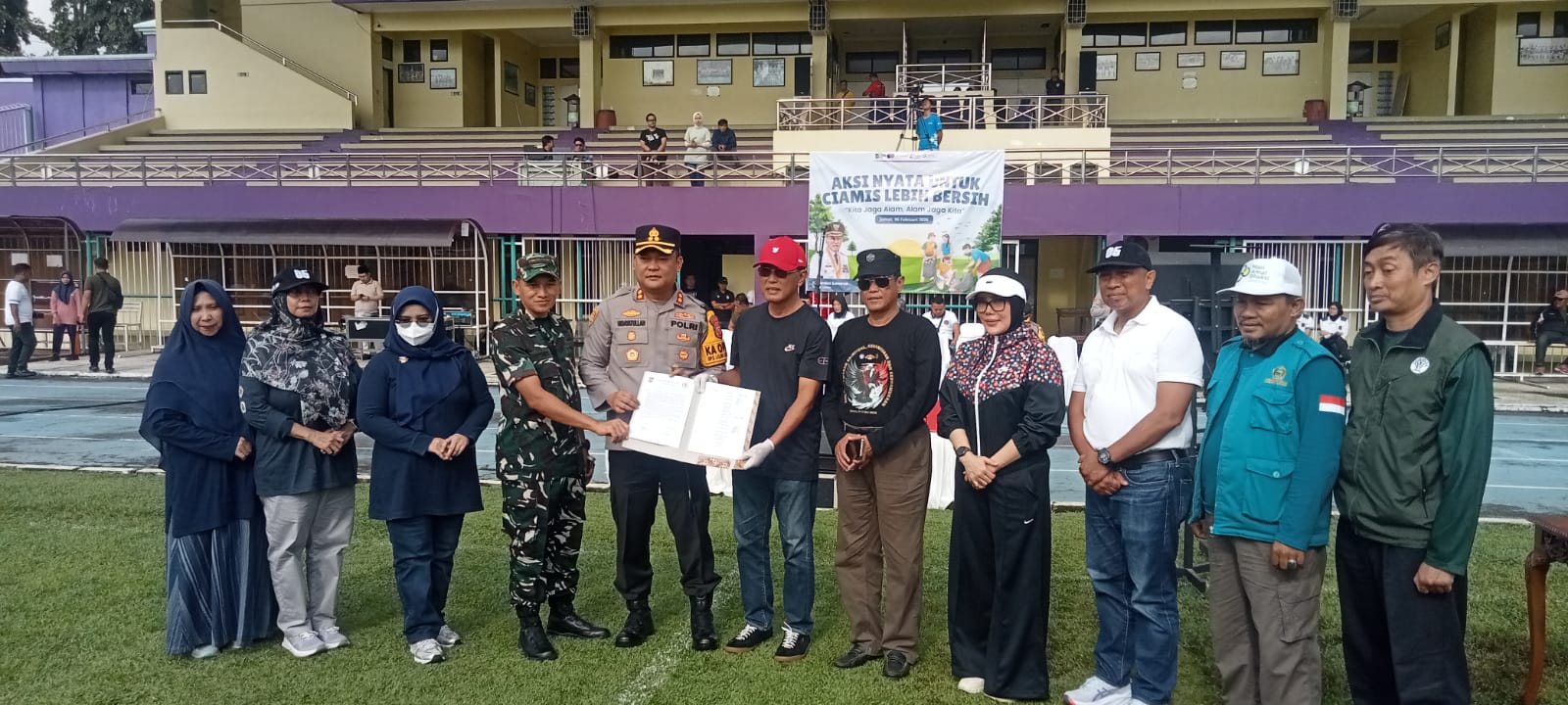 Bupati Ciamis pimpin aksi bersih lingkungan.