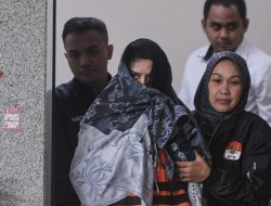 Wamendagri Sentil Fadia Arafiq: Jadi Bupati Harus Belajar, Jangan Alasan Musisi