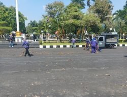 Meriah Tanpa Sampah, Pasukan Ungu Pastikan Jalur Karnaval Ciamis Kembali Bersih